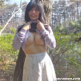 露出デート、散歩しながらおっぱいぽろりしたり乳首いじったりもみもみしたり。さんざん弄ばれた後に中出しされまくる超美人人妻！