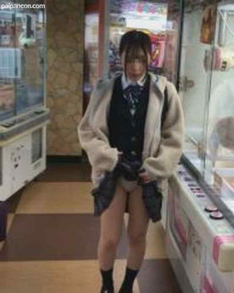 FC2-PPV-1212930 - 【個撮】県立普通科①無垢な色白少女。ゲーセンで露出からホテルで体を弄ばれる
