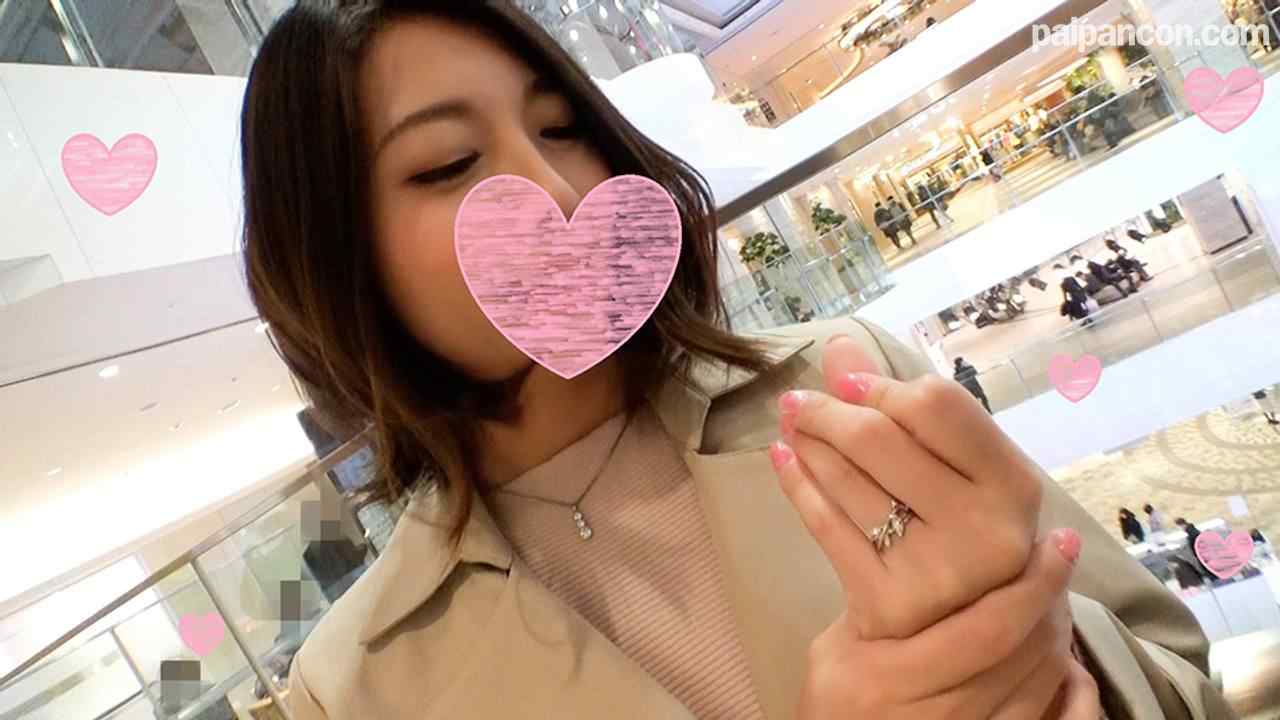 FC2-PPV-1352610 - 【人妻3P・個人撮影】32歳 美巨尻102cmヒップ 大学生を馬乗りで犯すセレブ妻 何度でも勃起する絶倫チンポに歓喜の物凄い腰振り絶頂 お泊り3Ｐ中出し乱交【連続中出し】 thumbnail_1.jpg