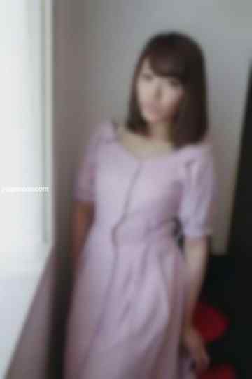 FC2-PPV-1423124 - 【爆速ピストン中出し】＜エロ尻エモ顔A●B系＞SEXでイッた事がないと言う女の子にバックからGスポット鬼ピスでしっかり精子を膣奥に注入してあげました！（レビュー特典付き53分）