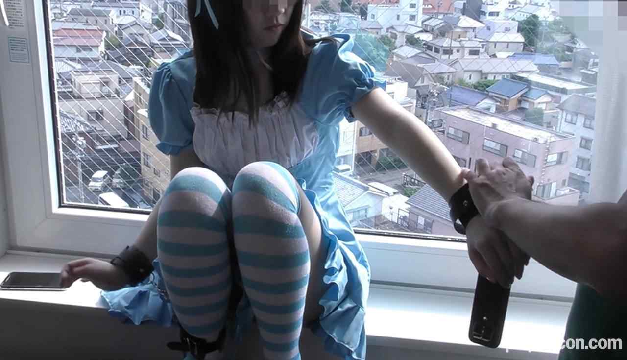 FC2-PPV-1466217 - 【3P乱交】偽撮影会で呼び出した清純個撮コスプレイヤーに執拗なイカセまくり快楽調教を施し、ダブルチンポを咥え込む雌犬に仕込む一部始終 thumbnail_4.jpg