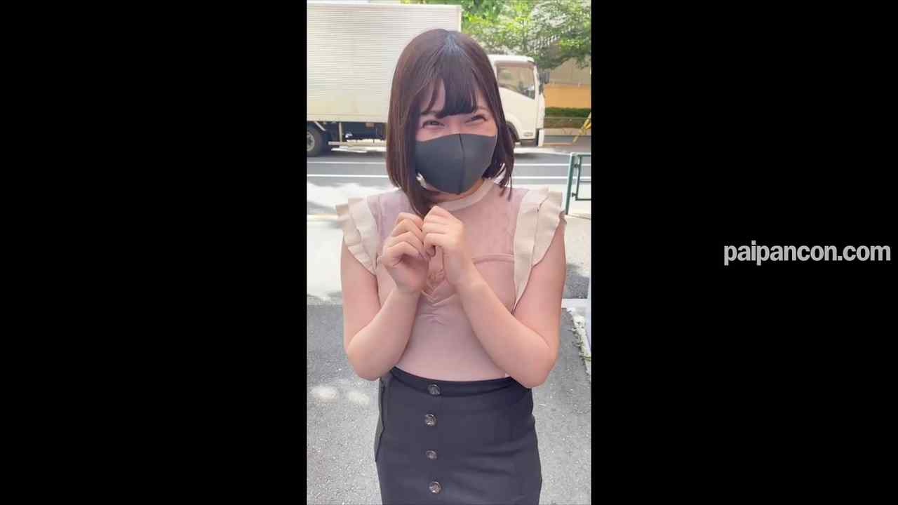 FC2-PPV-1884526 - 2本のおまけ動画あり【無修正】笑顔が素敵なイマドキ娘を自宅に連れ込みSEX！ブラジャーに納まりきらない超絶巨乳を堪能した後に大量中出し！！※顔出しレビュー特典あり thumbnail_0.jpg
