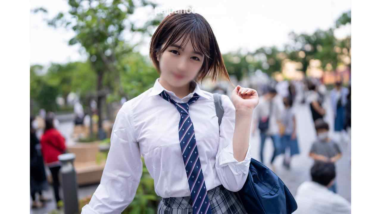 FC2-PPV-3073171 - 初顔出し！！シネマ画風！部活に励む健全な女子◯生の放課後はドドド淫乱なThe肉食系スポーツ女子！！乱れに乱れる感度抜群の女子生徒にゴム無し膣内射精！！やはり凄かった・・・ thumbnail_0.jpg