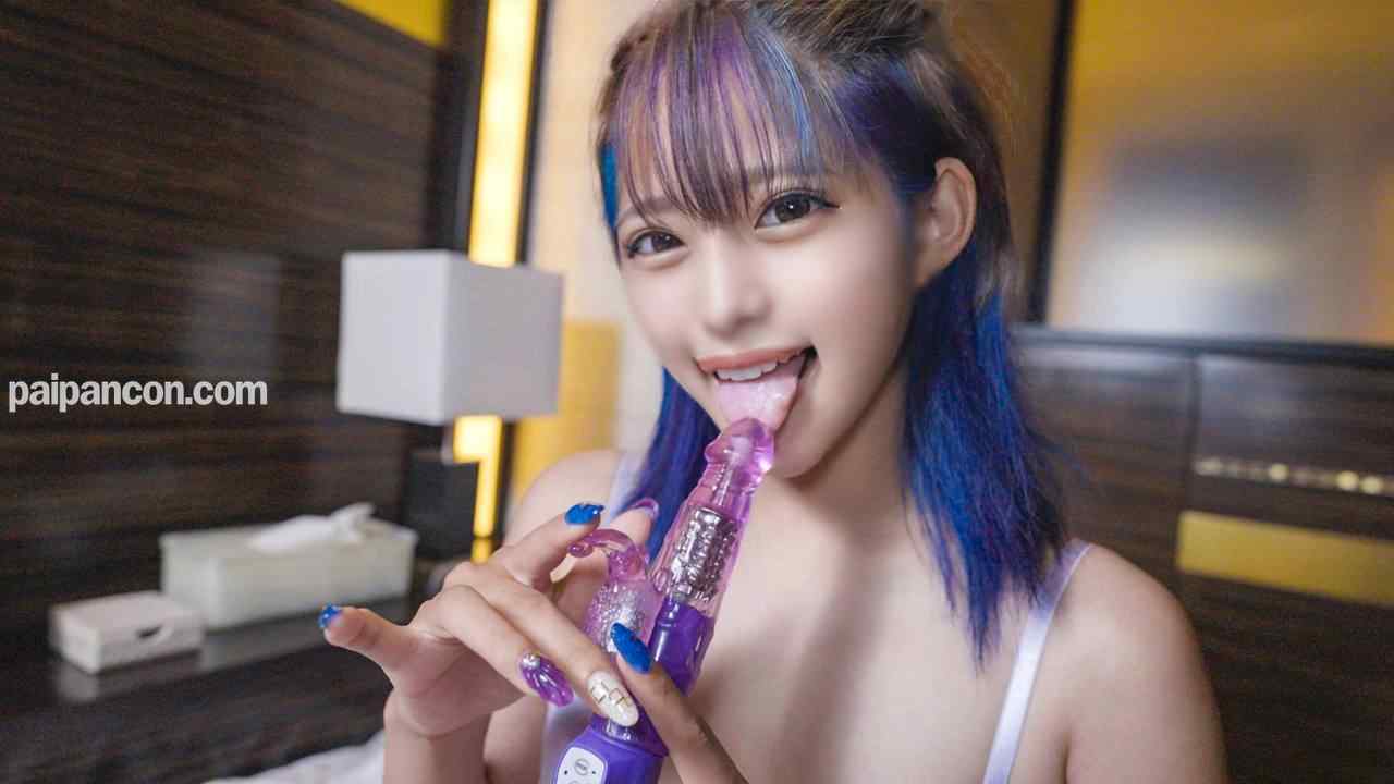 FC2-PPV-3132636 - 【FC2発撮り】顔出し！素人女子大生【限定】みつきちゃん22歳常にマイバイブを持ち歩いてどこでもオナニーしちゃうド変態派手髪JDと性欲爆発SEX！！ thumbnail_2.jpg