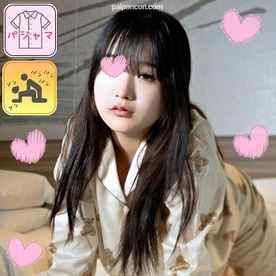 FC2-PPV-3199782 - 【パジャマ★モナシ】パジャマdeおじゃま♥18歳のリアルティーン娘♥どアップアングルの手マンがエロエロで丸見え状態に♥あえぎ声がとってもキュートでガチで感じまくっちゃって