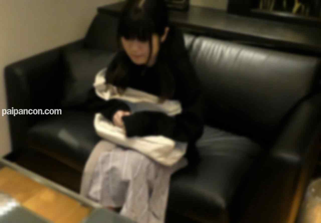 FC2-PPV-3334369 - 顔出し【無断】「親を楽させたくて…」公務員を目指す1⚪︎歳処女陰キャ。真面目な彼女に性教育として2発も無許可で膣内射精。 thumbnail_2.jpg