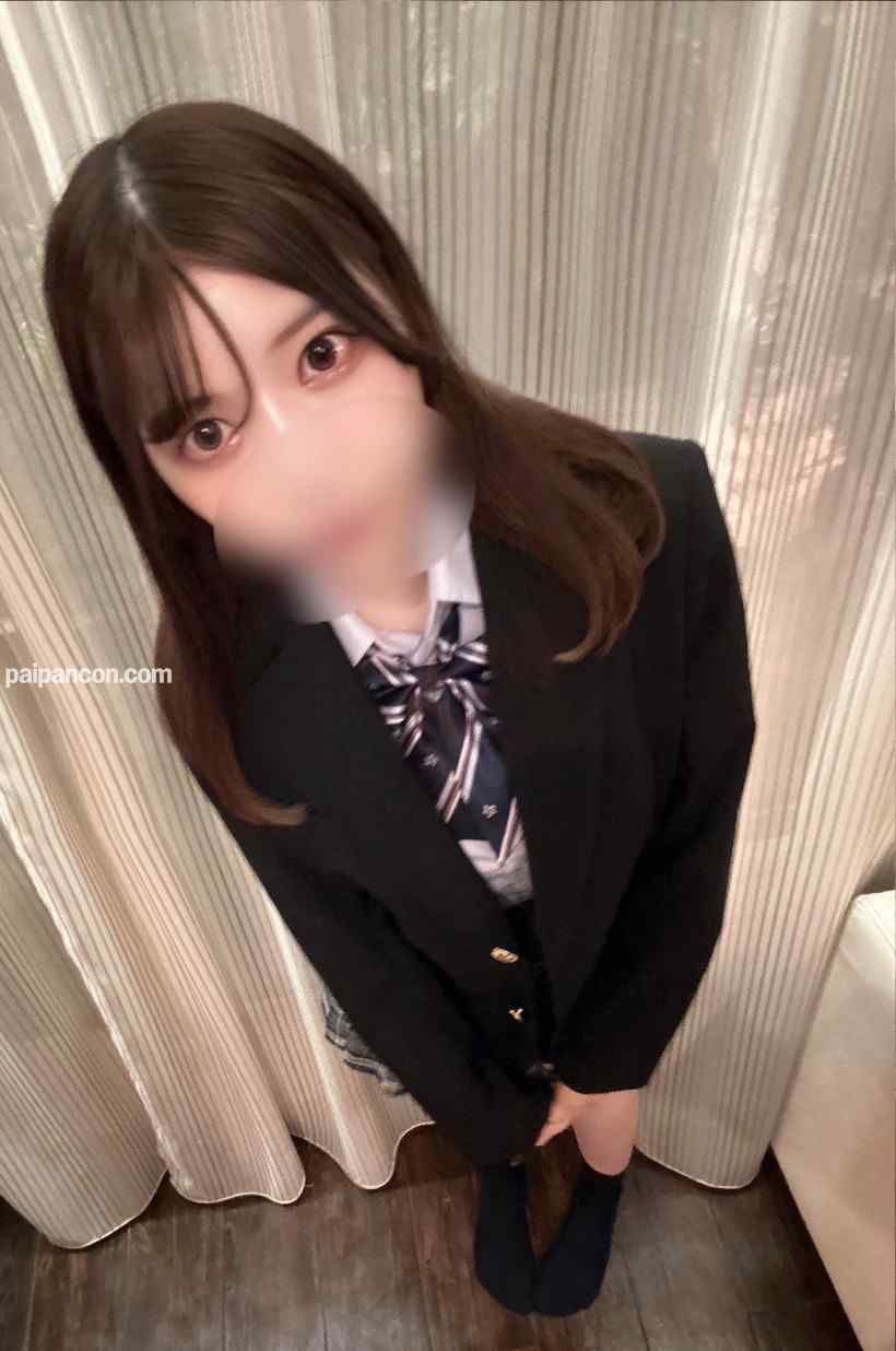 FC2-PPV-3430604 - 【数量限定販売】【超危険作品※永久保存版】黒髪ロングにスレンダーなくびれ！史上最強のスタイルの良さ！まるで峰不二子のような衝撃的な18歳！ cover.jpg