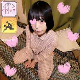 FC2-PPV-4332605 - 【パジャマ★モナシ】パジャマdeおじゃま♥トー横界隈で19歳のカワイイ子をナンパ♥美乳＆美マンを持った神ボディ♥お肉大好き！でもチンポも好き♥中イキしまくっちゃいました♥
