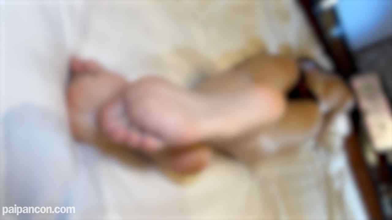 FC2-PPV-4521223 - 【個撮】おっとり清楚系美女２　極太チ〇ポを挿入「ンッン゛～～～♡」漏れる声にゴリッゴリッと膣奥を刺激、 「あ゛だめっイグっ、イグ～～～～っ」刺激に耐えれず激しく痙攣し連続絶頂大量中出し♡♡ thumbnail_2.jpg