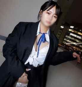 FC2-PPV-4588713 - 巨乳ダンス。久々にあって生ハメ中出し、友達にバレてしまい…