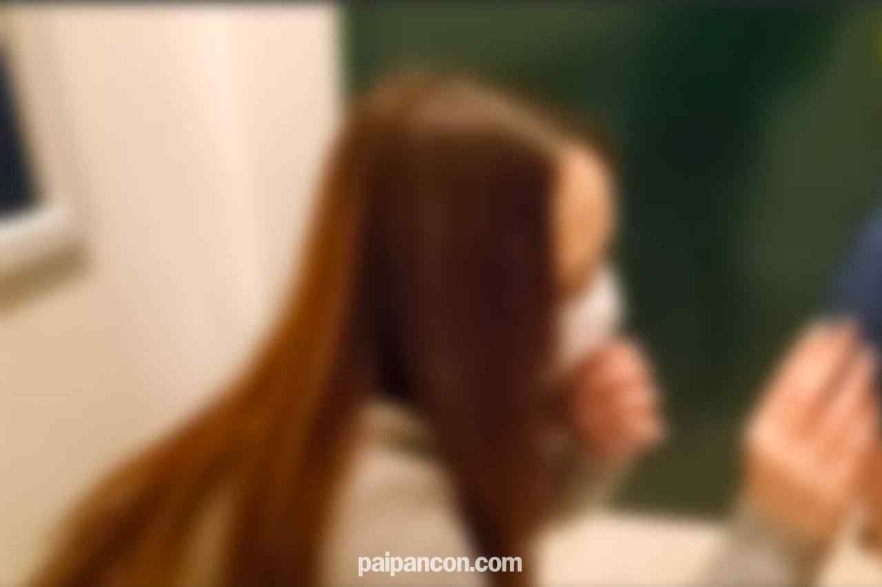 FC2-PPV-4597394 - 【素人個撮】【中出し】経営に行き詰まった女社長の口に肉棒を押し込む thumbnail_2.jpg