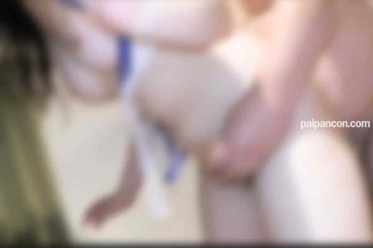 FC2-PPV-4756308 - ※15日まで95％OFF※【大乱交】【無修正】声優志望の可愛いアニメ声の彼女が闇の乱交パーティーではみ出した陰毛を指摘されかなり不機嫌になってしまう。このパーティーはどう続くのか？ thumbnail_6.jpg