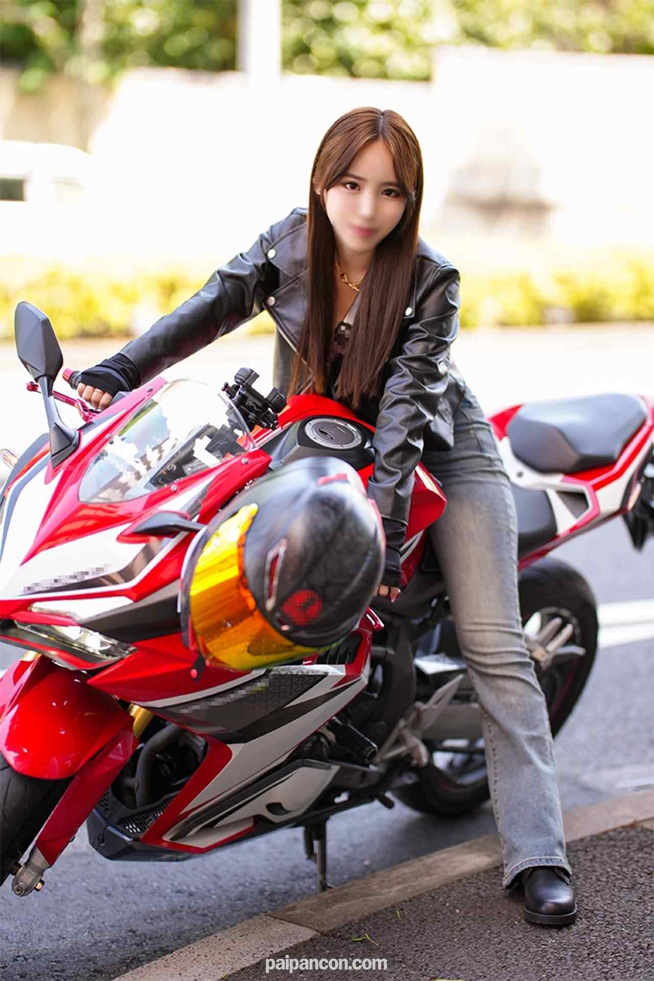 FC2-PPV-4770732 - 【限定価格】バイクが相棒、スタイル抜群爆美女。サバサバクールな女の理性崩壊、生ハメSEXでイキまくる！ thumbnail_0.jpg