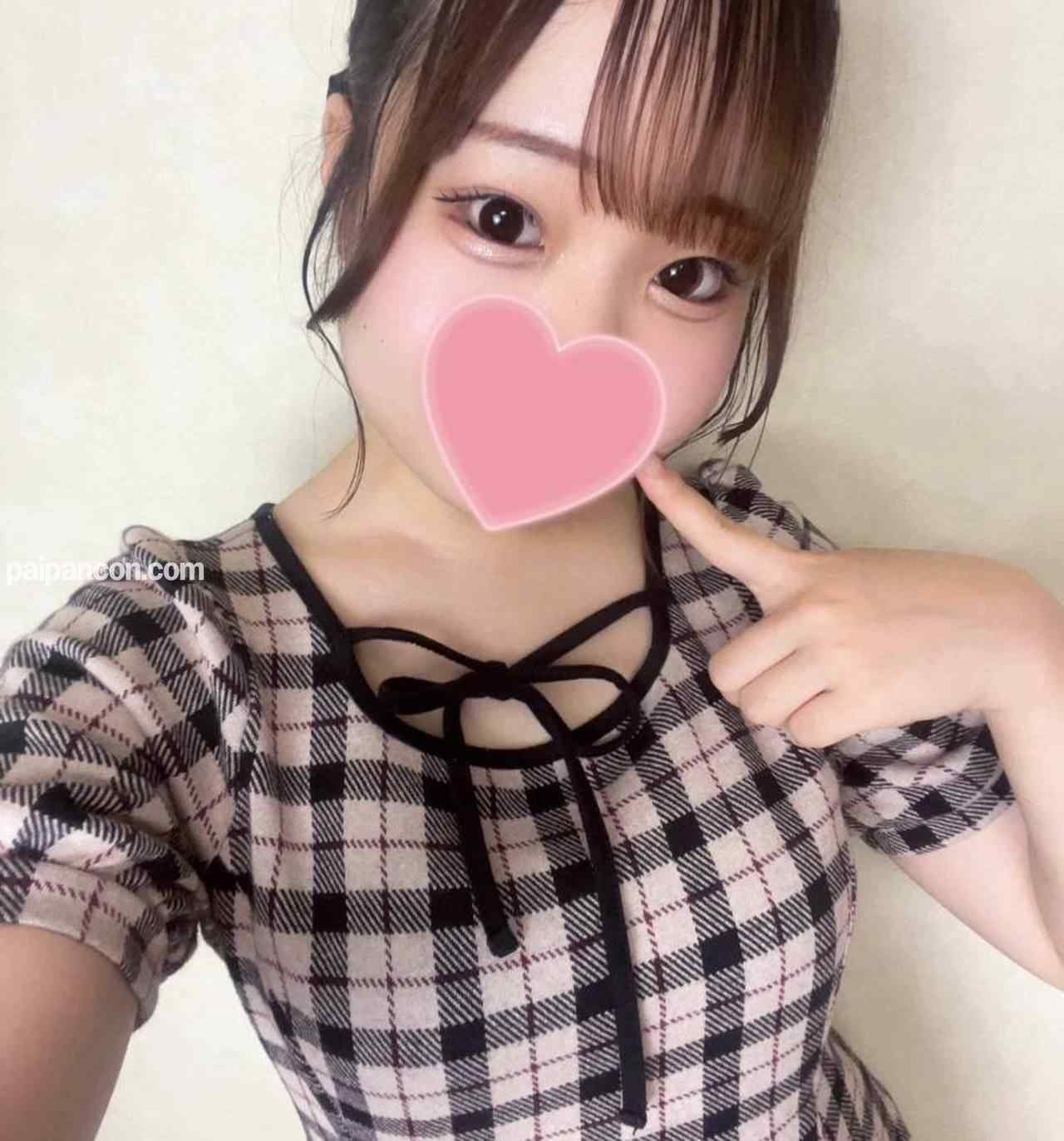 FC2-PPV-4775739 - 【完全素人】顔も仕草もめっちゃカワイイ18歳♡巨乳Fカップが激しく揺れるピストンで何度もイカせまくる！特典2本有り thumbnail_1.jpg