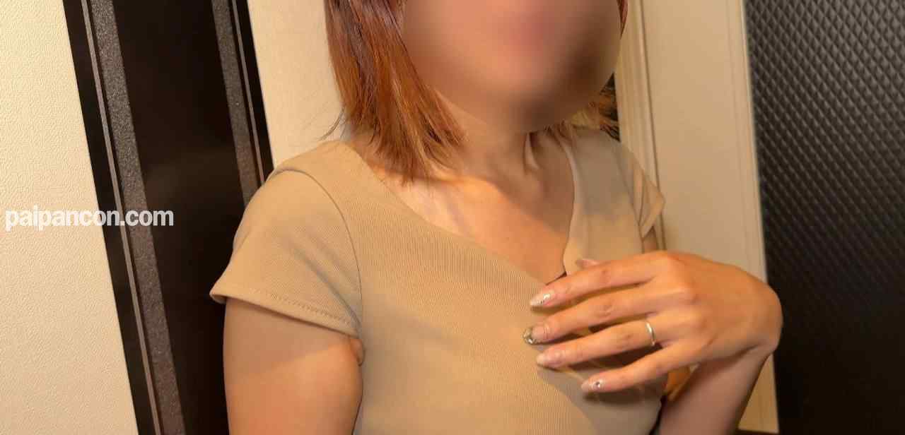 FC2-PPV-4783116 - 【素人】感度抜群の長身スレンダー人妻を呼び出しハメ。*指のリングが切なく光るもチ⚪︎ポの気持ちよさには勝てないダメ妻…特典有り thumbnail_1.jpg