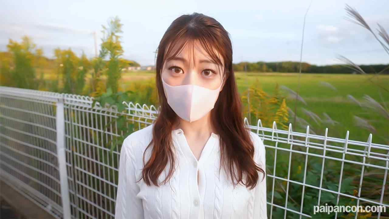 FC2-PPV-4797618 - バレた！！、ジョギング中のおじさんに完全に見られた野外露出、、、県道沿い、、超絶美人は、彼氏大好きなのにジジイに精子を人生初めて中出し流入で、美乳の色白シルキースキン、個撮５１９人目 thumbnail_4.jpg