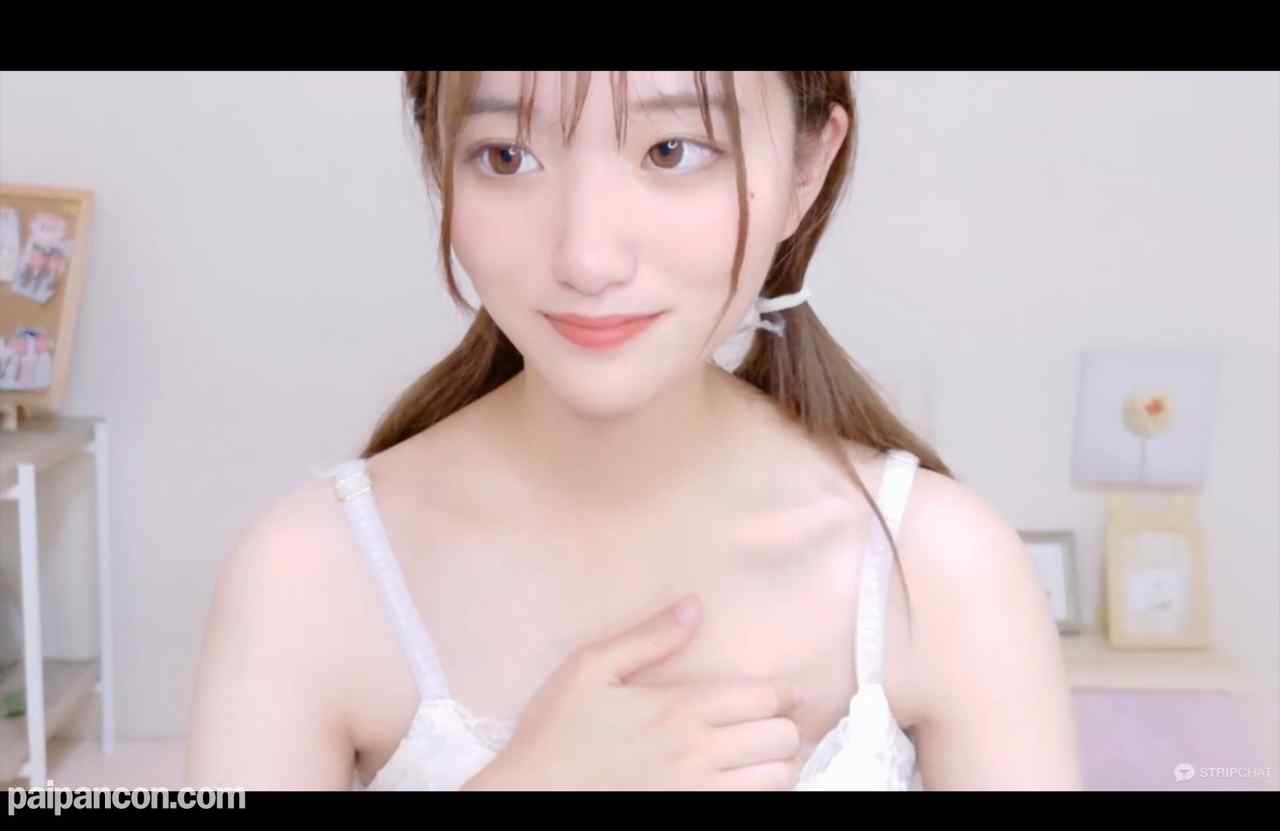 FC2-PPV-4799244 - 大胆くぱぁを見せつけてくれる黒髪で色白清楚さん thumbnail_0.jpg