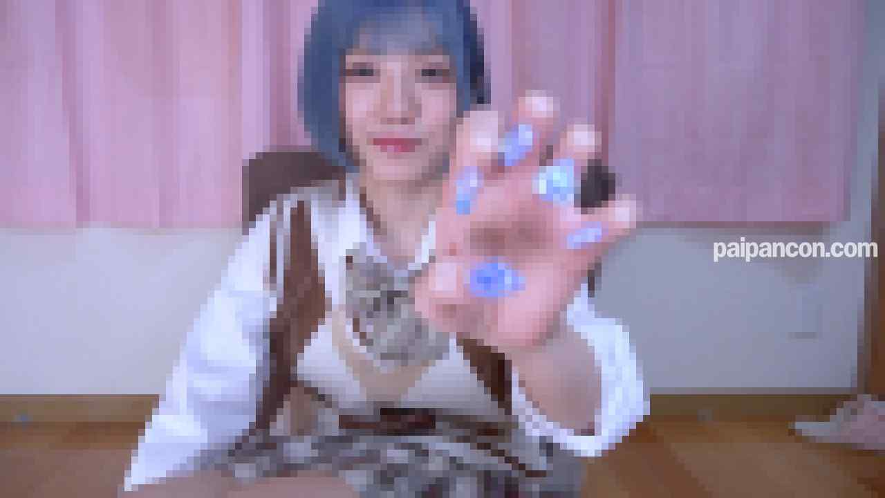 FC2-PPV-4810672 - あのコスプレイヤーの過去ライブチャット 有料放送分アリ thumbnail_1.jpg