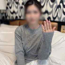 FC2-PPV-4825610 - 結婚指輪が輝かしい！【無】【不倫中出し】性欲爆盛りの美人妻と不倫SEX。嬉しそうにしゃぶり尽くし、硬い他人棒で激しく腰を動かす。手を握り、指輪を見せつけながら中出しを懇願するド変態。※特典あり