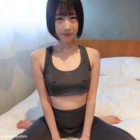 FC2-PPV-4881391 - 【無】女体シェア会 第13章後編 女体シェア会後、彼氏の留守中に彼氏の友人が再訪。ヨガ中の彼女を半ば強引に誘いNTR、激ピストンからソファーで中出し【海外版】