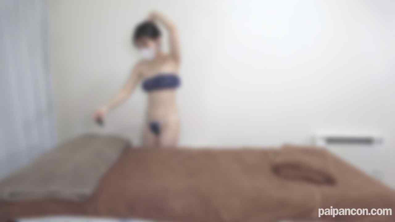 FC2-PPV-4919133 - ♡6/21日迄半額！【無/なま中出し】小柄でとても可愛いらしい、小悪魔なJDさんが新作マッサージ器具入荷メールでのご来店です。またもやオイル長めのご要望です。 thumbnail_0.jpg